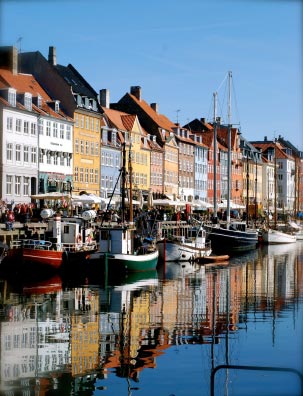 Både i Nyhavn, Copenhagen, Danmark